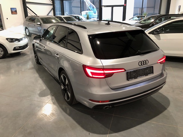 Audi A4 Break 2.0Tdi S-Line Automaat Full Option