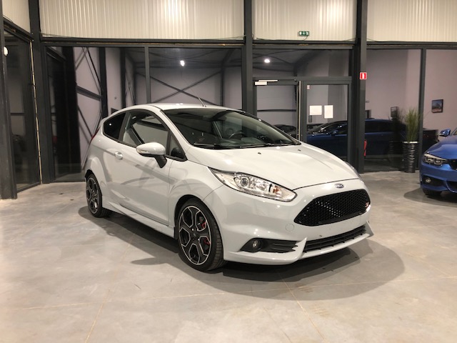 Ford Fiesta ST200 1.6EcoBoost Full Option met Garantie