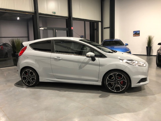 Ford Fiesta ST200 1.6EcoBoost Full Option met Garantie