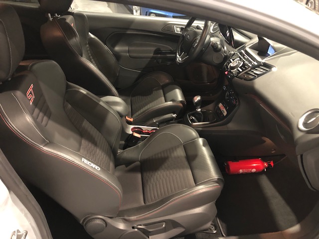 Ford Fiesta ST200 1.6EcoBoost Full Option met Garantie