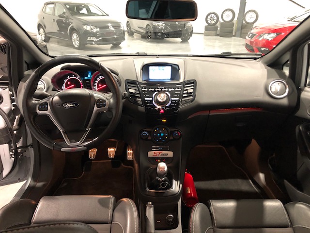 Ford Fiesta ST200 1.6EcoBoost Full Option met Garantie