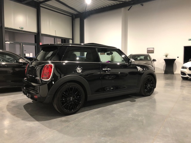 Mini Cooper S 2.0i F56 met Garantie/Navi
