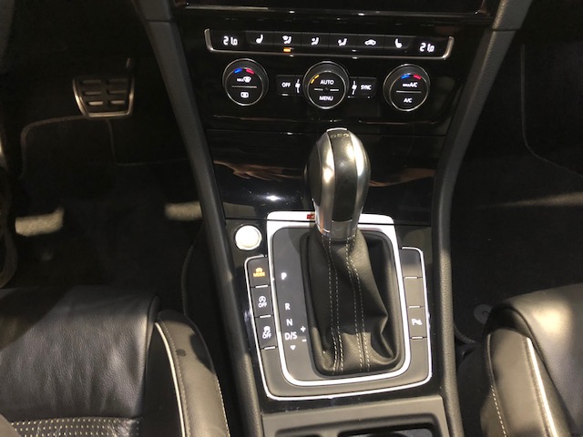 Volkswagen Golf R 2.0TSi DSG Full Option met Garantie