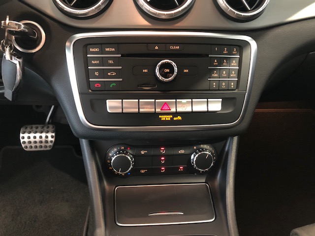 Mercedes Cla 200 Shooting Brake AMG-Line met Garantie