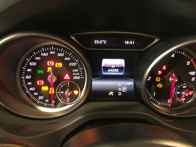 Mercedes Cla 200 Shooting Brake AMG-Line met Garantie