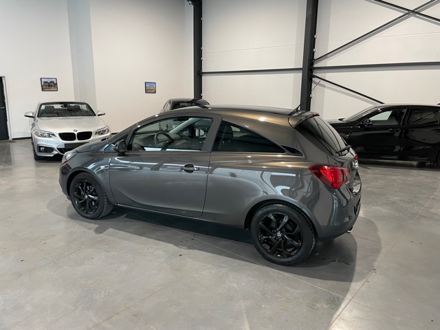 Opel Corsa 1.4i Black Edition Automaat met Garantie