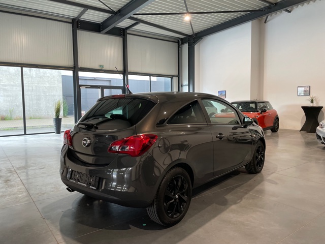 Opel Corsa 1.4i Black Edition Automaat met Garantie