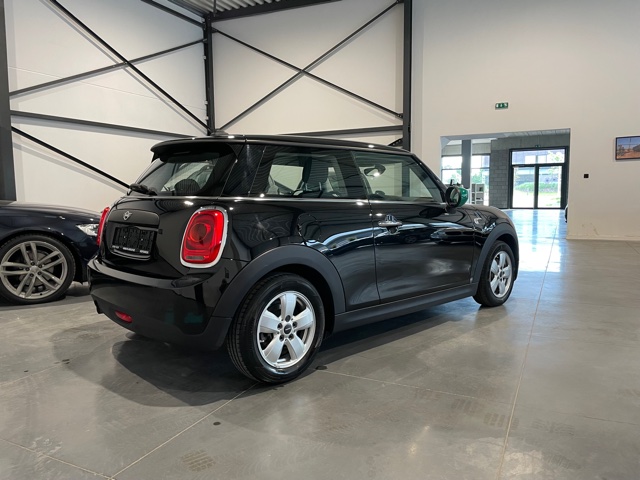Mini ONE 1.5i F56 ‘2019’ met Navi/Garantie
