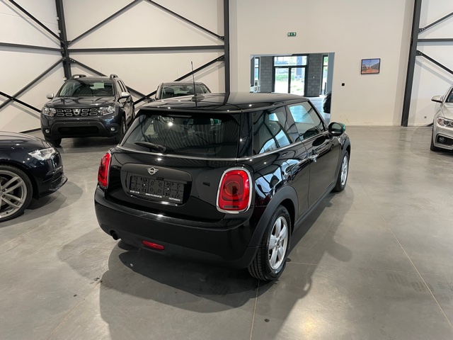 Mini ONE 1.5i F56 ‘2019’ met Navi/Garantie