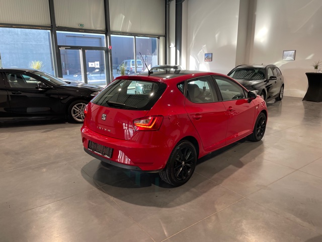 Seat Ibiza 1.0MPI ‘2017’ met Navi/Garantie