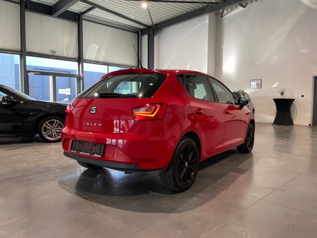 Seat Ibiza 1.0MPI ‘2017’ met Navi/Garantie
