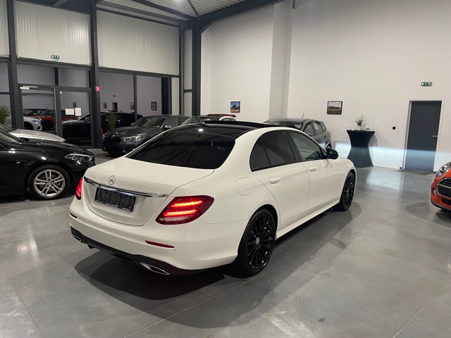 Mercedes E220 AMG-Line Full Option met Garantie