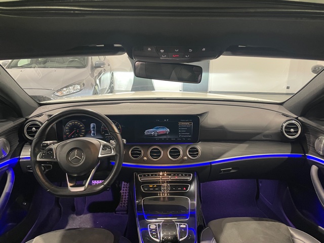 Mercedes E220 AMG-Line Full Option met Garantie