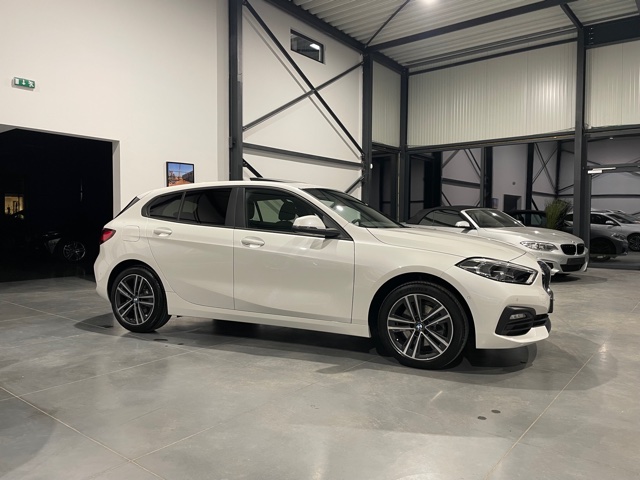 BMW 118i F40 SportLine Automaat met Garantie