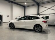 BMW 118i F40 SportLine Automaat met Garantie