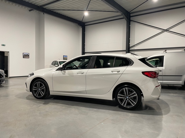 BMW 118i F40 SportLine Automaat met Garantie