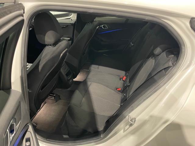 BMW 118i F40 SportLine Automaat met Garantie