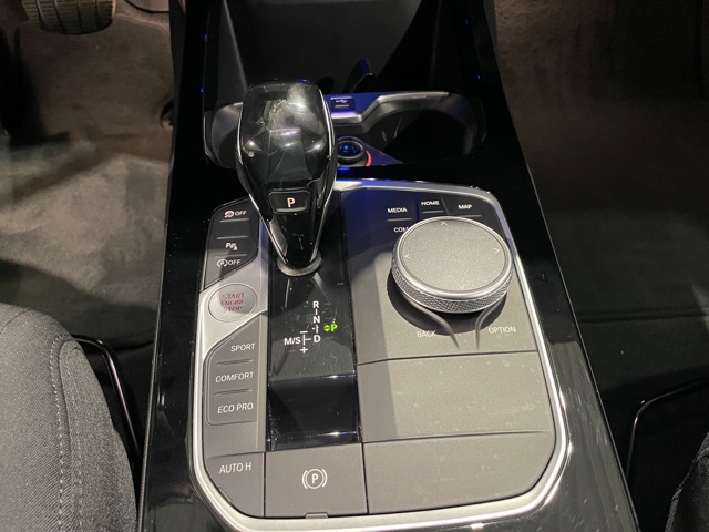 BMW 118i F40 SportLine Automaat met Garantie