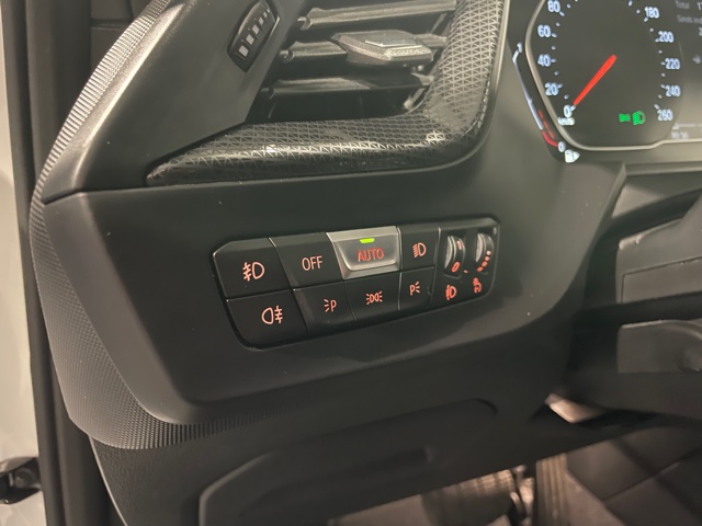 BMW 118i F40 SportLine Automaat met Garantie