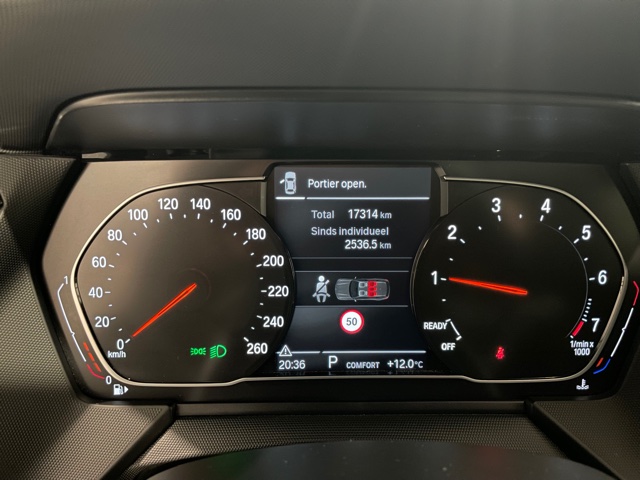 BMW 118i F40 SportLine Automaat met Garantie