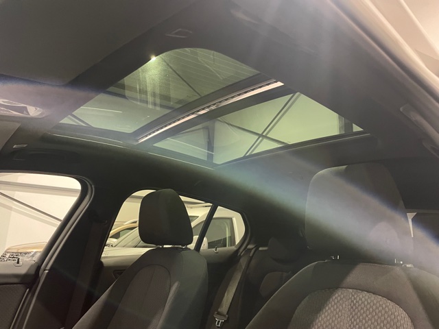 BMW 118i F40 SportLine Automaat met Garantie