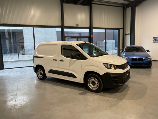 Peugeot Partner 1.2i ‘2019’ met Navi/Garantie Lichte Vracht