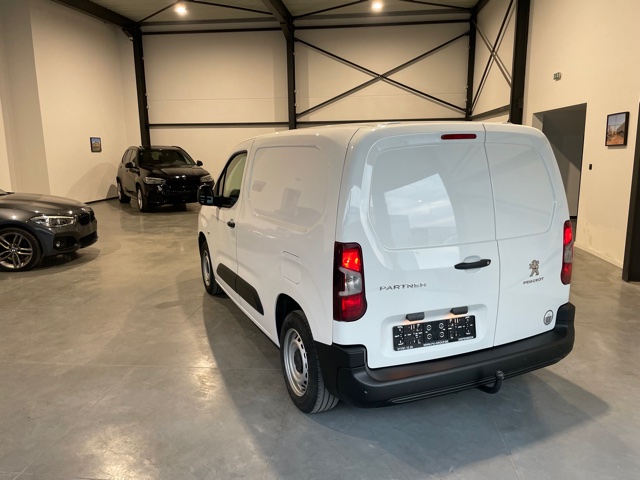 Peugeot Partner 1.2i ‘2019’ met Navi/Garantie Lichte Vracht