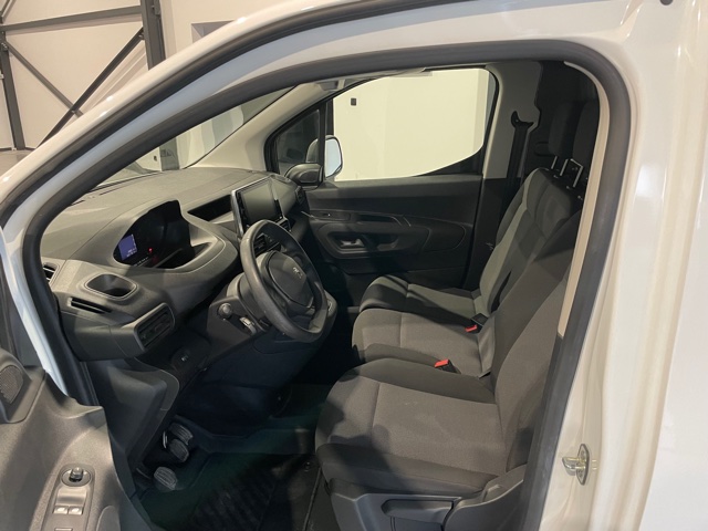 Peugeot Partner 1.2i ‘2019’ met Navi/Garantie Lichte Vracht