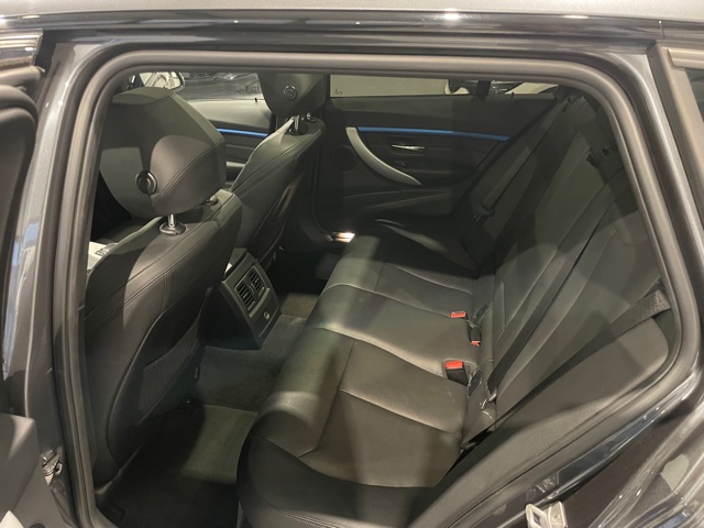 Bmw 330i F31 ‘2017’ M-Pack met Garantie