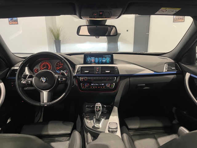 Bmw 330i F31 ‘2017’ M-Pack met Garantie