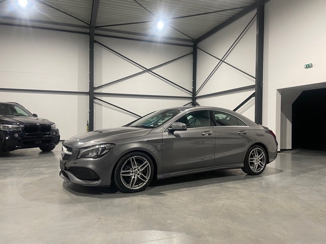 Mercedes CLA 180 AMG-Line met Navi/Garantie