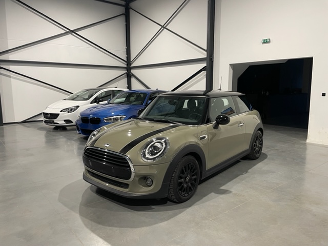 Mini Cooper 1.5i ‘2019’ met Navi/Garantie