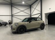 Mini Cooper 1.5i ‘2019’ met Navi/Garantie
