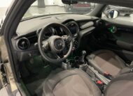 Mini Cooper 1.5i ‘2019’ met Navi/Garantie