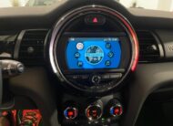 Mini Cooper 1.5i ‘2019’ met Navi/Garantie