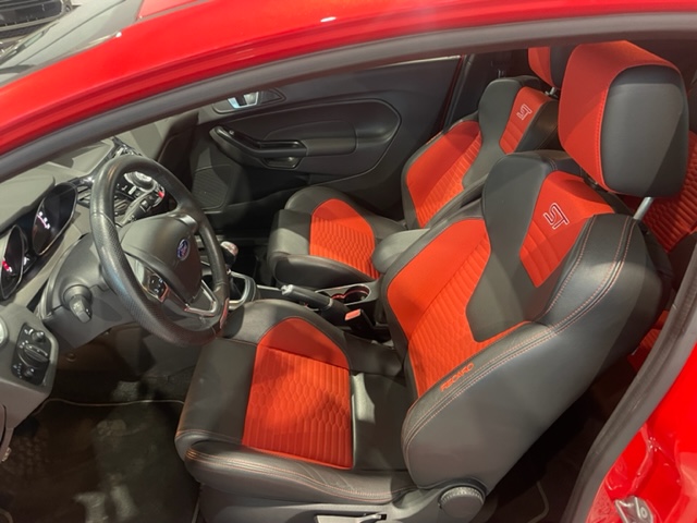 Ford Fiesta ST 1.6i EcoBoost met Garantie