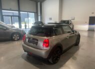 Mini Cooper 1.5i ‘2017’ met Navi/Garantie