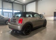 Mini Cooper 1.5i ‘2017’ met Navi/Garantie
