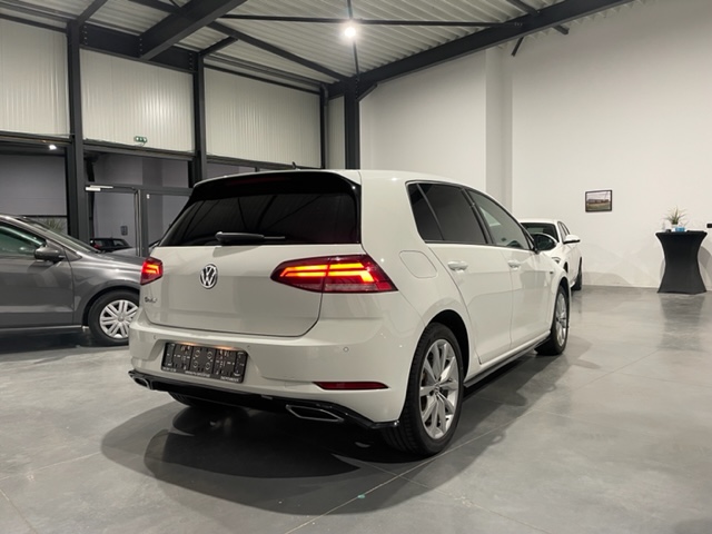 Volkswagen Golf VII R-Line 1.0 TSI met Garantie