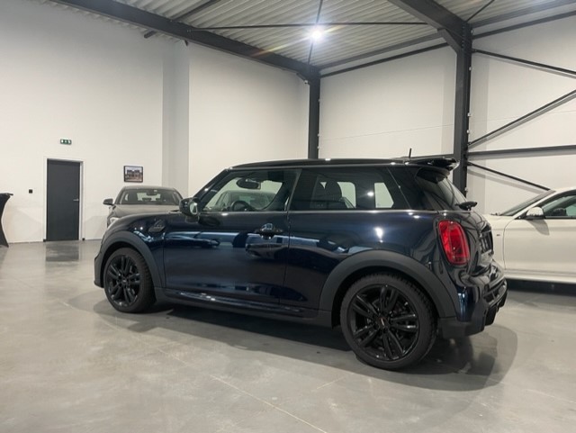 Mini Cooper 1.5i Facelift JCW met Garantie
