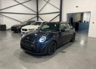 Mini Cooper 1.5i Facelift JCW met Garantie