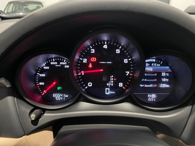 Porsche Macan 2.0 PDK Facelift met Garantie