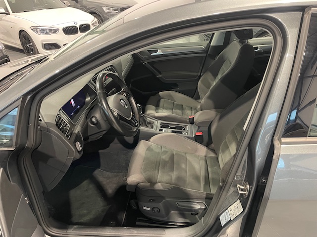 Volkswagen Golf VII 1.4i Confortline met Garantie