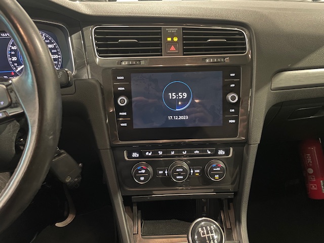 Volkswagen Golf VII 1.4i Confortline met Garantie