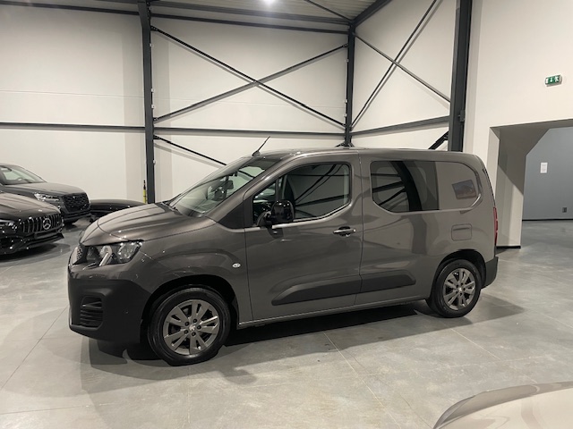 Peugeot Partner 1.2i Premium ‘2022’ met Garantie