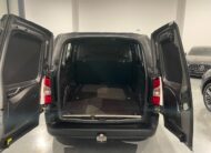 Peugeot Partner 1.2i Premium ‘2022’ met Garantie