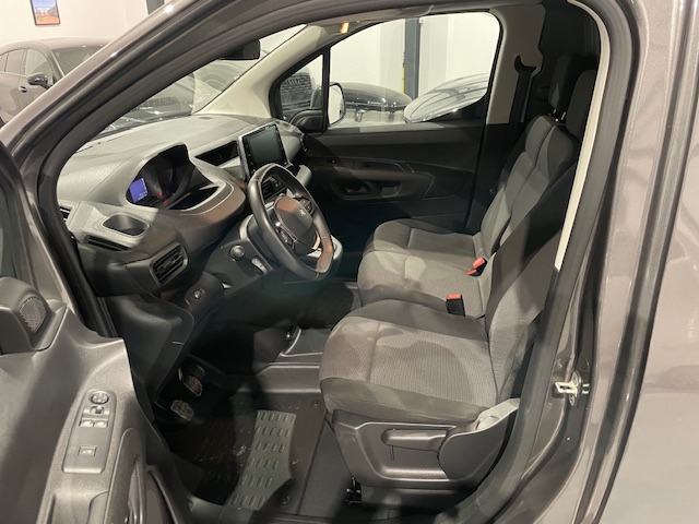 Peugeot Partner 1.2i Premium ‘2022’ met Garantie