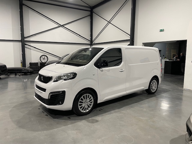 Peugeot Expert 2.0HDi ‘2023’ met Fabrieksgarantie Automaat