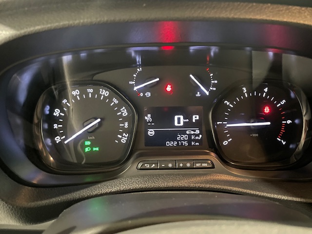 Opel Vivaro 2.0 Dubbel Cabine Automaat met Garantie