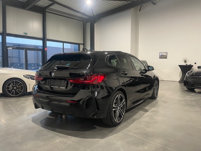 Bmw 118i F40 M-Pack Full Option met Garantie